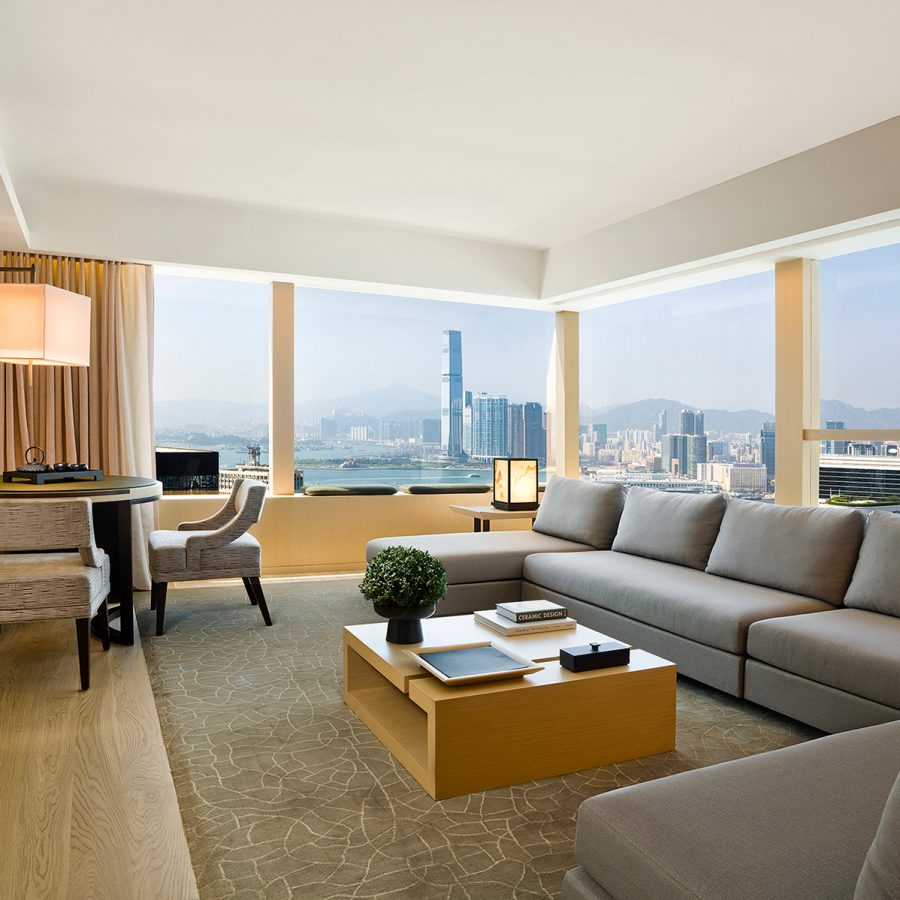 Lounge area in Upper House suite